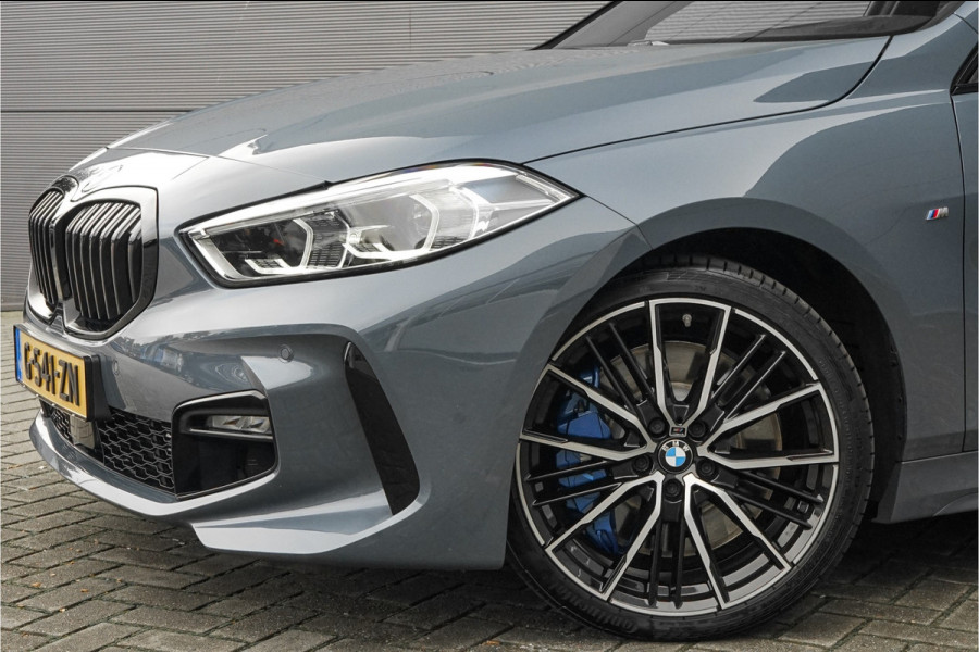 BMW 1-serie 118i High Ex M-Sport Shadow Pano Leder 18"