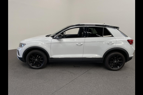 Volkswagen T-Roc 1.5 TSI DSG Style Demo Navigatie Apple Carplay / Android Auto Climate Control Led Digitale Cockpit Adaptive Cruise Control Trekhaak