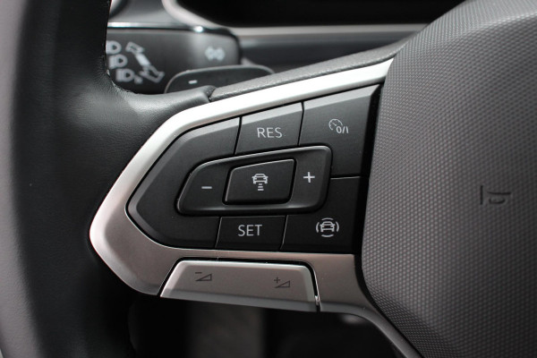 Volkswagen T-Roc 1.5 TSI DSG Style Demo Navigatie Apple Carplay / Android Auto Climate Control Led Digitale Cockpit Adaptive Cruise Control Trekhaak