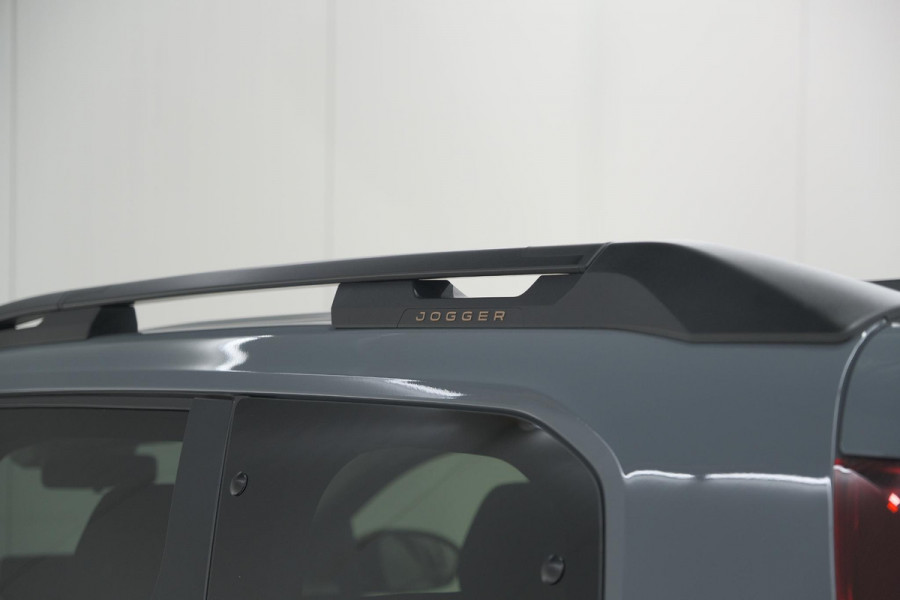 Dacia Jogger TCe 110 Extreme | 7 Zitplaatsen | Camera | Dodehoekdetectie | Stoelverwarming | Apple Carplay