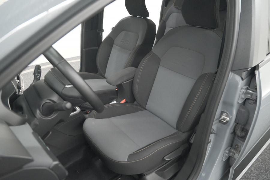 Dacia Jogger TCe 110 Extreme | 7 Zitplaatsen | Camera | Dodehoekdetectie | Stoelverwarming | Apple Carplay