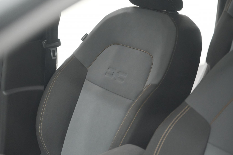 Dacia Jogger TCe 110 Extreme | 7 Zitplaatsen | Camera | Dodehoekdetectie | Stoelverwarming | Apple Carplay