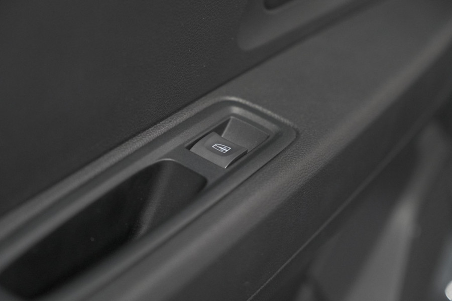 Dacia Jogger TCe 110 Extreme | 7 Zitplaatsen | Camera | Dodehoekdetectie | Stoelverwarming | Apple Carplay