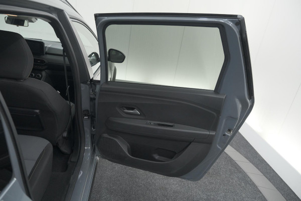 Dacia Jogger TCe 110 Extreme | 7 Zitplaatsen | Camera | Dodehoekdetectie | Stoelverwarming | Apple Carplay