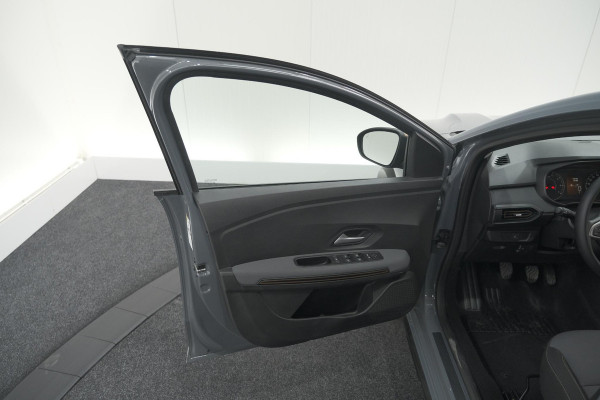 Dacia Jogger TCe 110 Extreme | 7 Zitplaatsen | Camera | Dodehoekdetectie | Stoelverwarming | Apple Carplay