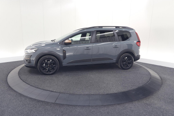 Dacia Jogger TCe 110 Extreme | 7 Zitplaatsen | Camera | Dodehoekdetectie | Stoelverwarming | Apple Carplay