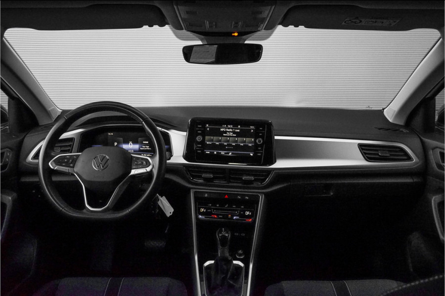 Volkswagen T-Roc 1.5 TSI 150PK Life Automaat ACC Carplay 17"