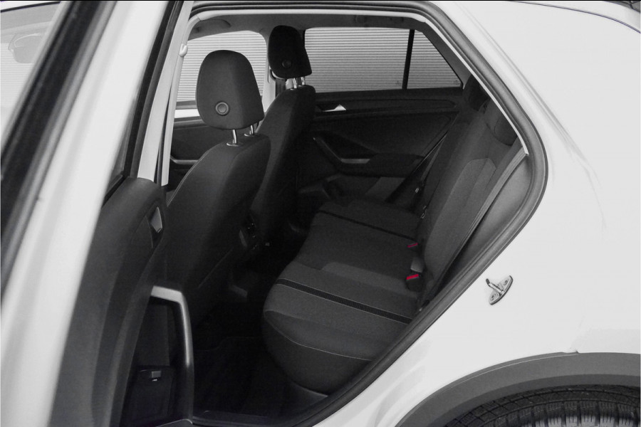 Volkswagen T-Roc 1.5 TSI 150PK Life Automaat ACC Carplay 17"