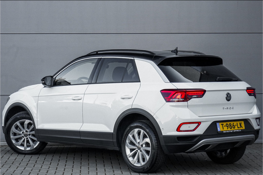 Volkswagen T-Roc 1.5 TSI 150PK Life Automaat ACC Carplay 17"