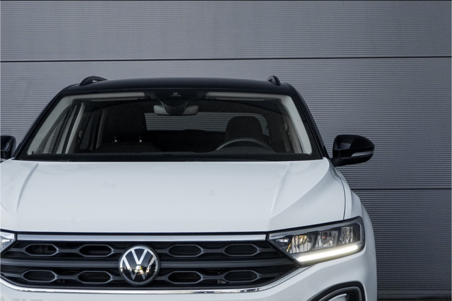 Volkswagen T-Roc 1.5 TSI 150PK Life Automaat ACC Carplay 17"