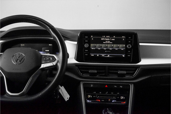 Volkswagen T-Roc 1.5 TSI 150PK Life Automaat ACC Carplay 17"