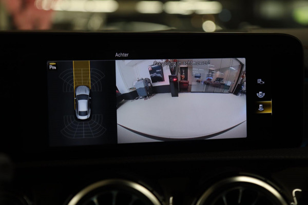 Mercedes-Benz CLA-Klasse AMG 35 4MATIC Premium Plus PANO/CARPLAY/BUR/MEMORY/HUD/VOLL