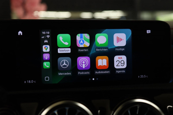 Mercedes-Benz CLA-Klasse AMG 35 4MATIC Premium Plus PANO/CARPLAY/BUR/MEMORY/HUD/VOLL