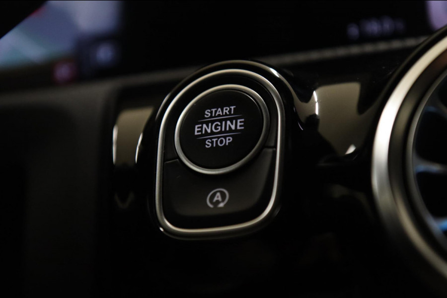 Mercedes-Benz CLA-Klasse AMG 35 4MATIC Premium Plus PANO/CARPLAY/BUR/MEMORY/HUD/VOLL