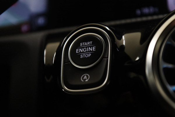 Mercedes-Benz CLA-Klasse AMG 35 4MATIC Premium Plus PANO/CARPLAY/BUR/MEMORY/HUD/VOLL