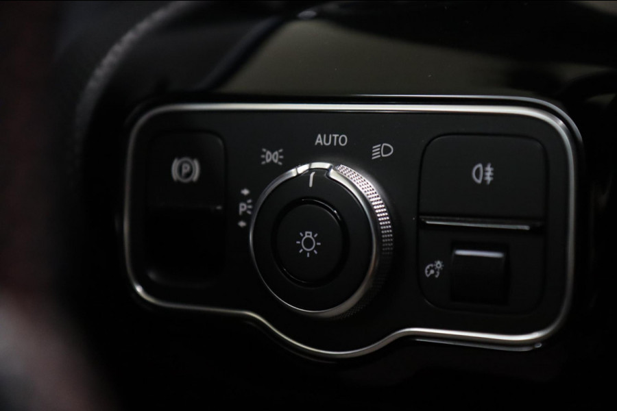 Mercedes-Benz CLA-Klasse AMG 35 4MATIC Premium Plus PANO/CARPLAY/BUR/MEMORY/HUD/VOLL