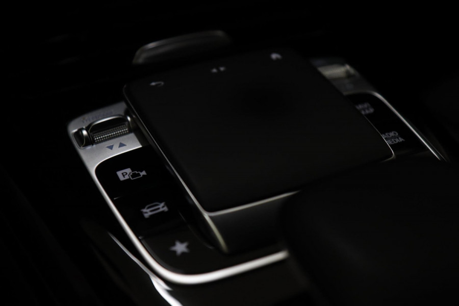 Mercedes-Benz CLA-Klasse AMG 35 4MATIC Premium Plus PANO/CARPLAY/BUR/MEMORY/HUD/VOLL