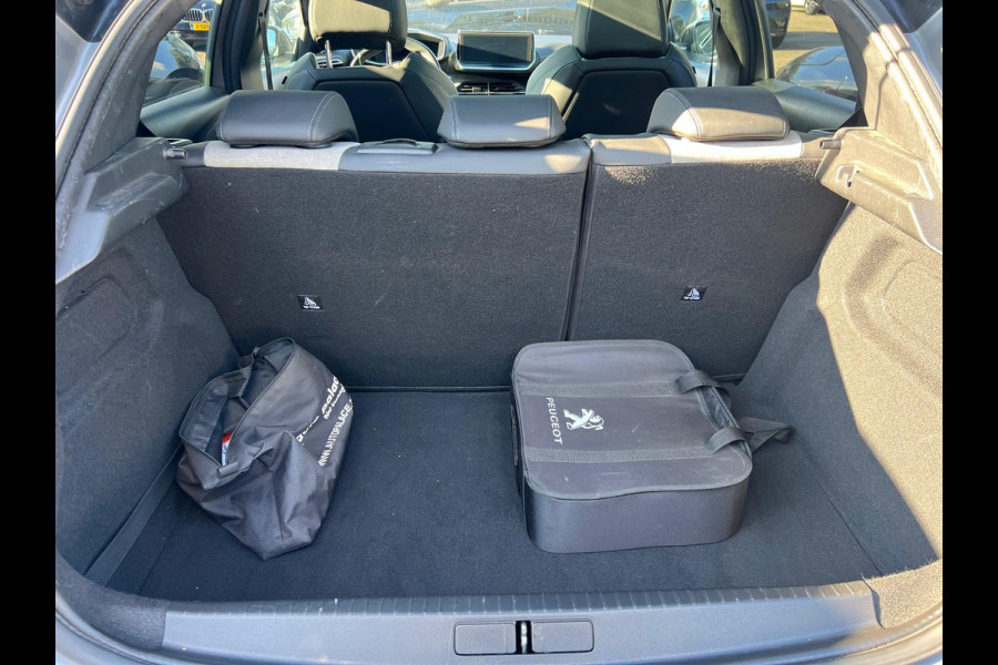 Peugeot e-208 EV GT-Line 350 50 kWh (INCL-BTW) *PANO | FULL-LED | DIGI-COCKPIT | BLINDSPOT | CAMERA | LEATHER-ALCANTARA | AMBIENT-LIGHT | NAVI-FULLMAP | LANE-ASSIST | KEYLESS | DAB | CCS-FASTLOADER | HEATED-SPORTSEATS | 17"ALU Peugeot e-208 EV GT-Line 350 50 kWh (INCL-BTW) *PANO | FULL-LED | DIGI-COCKPIT | BLINDSPOT | CAMERA | LEATHER-ALCANTARA | AMBIENT-LIGHT | NAVI-FULLMAP | LANE-ASSIST | KEYLESS | DAB | CCS-FASTLOADER | HEATED-SPORTSEATS | 17"ALU