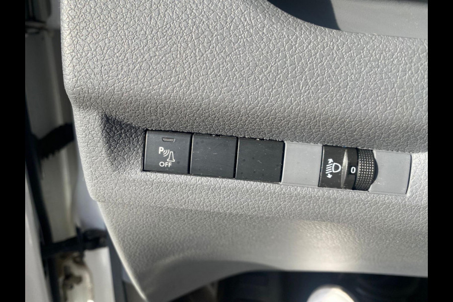Peugeot Expert 1.5 BlueHDI 100 Compact Premium Peugeot Expert 1.5 BlueHDI 100 Compact Premium