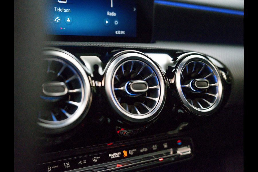 Mercedes-Benz CLA-Klasse CLA 250 e AMG Line | NIGHT | Burmester | Rij-assistent | Leder
