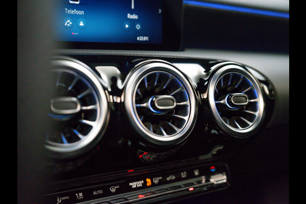 Mercedes-Benz CLA-Klasse CLA 250 e AMG Line | NIGHT | Burmester | Rij-assistent | Leder