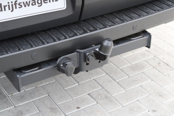 Ford Transit 350 2.0 TDCI L3H2 Trend 165pk - Facelift - 2x Schuifdeur - 360 Camera - Trekhaak - ACC - Stoel & Stoelverwarming - Blind Spot -