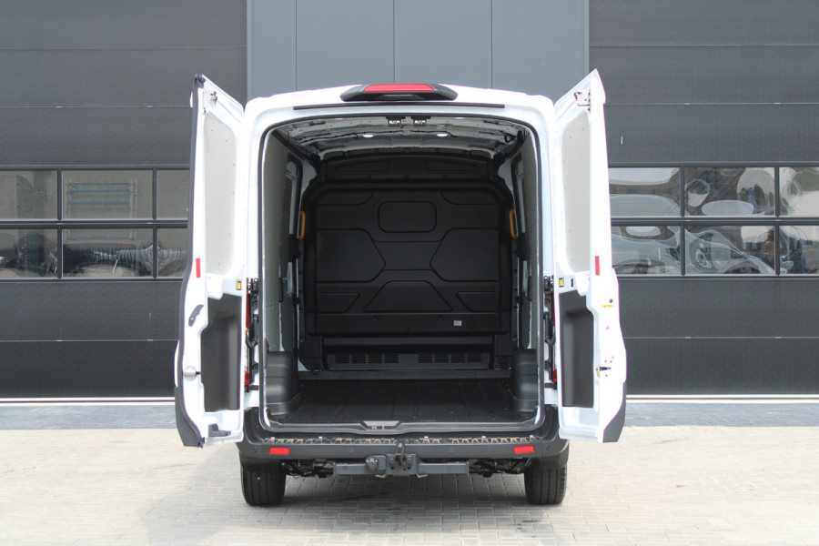 Ford Transit 350 2.0 TDCI L3H2 Trend 165pk - Facelift - 2x Schuifdeur - 360 Camera - Trekhaak - ACC - Stoel & Stoelverwarming - Blind Spot -