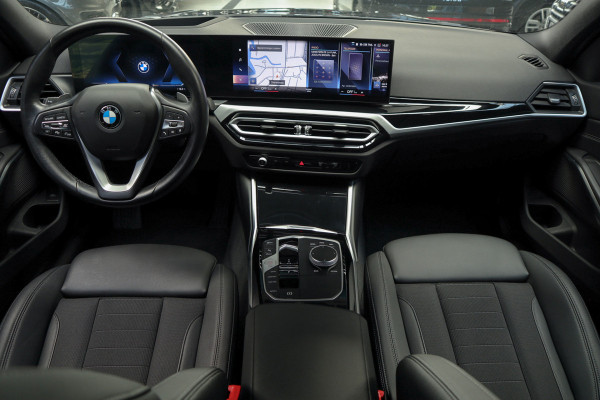 BMW 3 Serie Touring 320i HUD Matrix LED ACC Elektr. trekhaak Elektr. achterklep Leer Navi Camera Climate (3-zone) Sportstoelen PDC LM velgen BTW auto BMW 3 Serie Touring 320i HUD Matrix LED ACC Elektr. trekhaak Elektr. achterklep Leer Navi Camera Climate (3-zone) Sportstoelen PDC LM velgen BTW auto