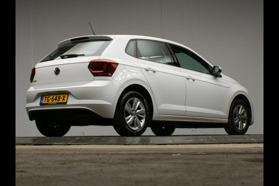 Volkswagen Polo 1.0 TSI Beats Sport (APPLE CARPLAY,NAVI,CRUISE,CLIMATE,LED,SPORTSTOELEN,LM VELGEN,NETTE STAAT)
