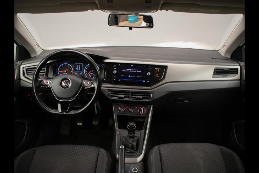 Volkswagen Polo 1.0 TSI Beats Sport (APPLE CARPLAY,NAVI,CRUISE,CLIMATE,LED,SPORTSTOELEN,LM VELGEN,NETTE STAAT)