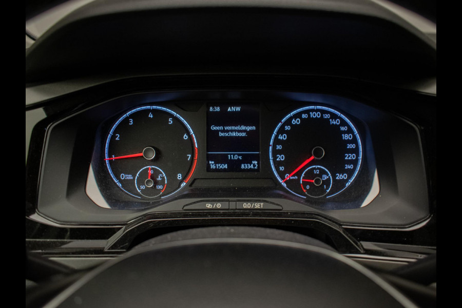 Volkswagen Polo 1.0 TSI Beats Sport (APPLE CARPLAY,NAVI,CRUISE,CLIMATE,LED,SPORTSTOELEN,LM VELGEN,NETTE STAAT)