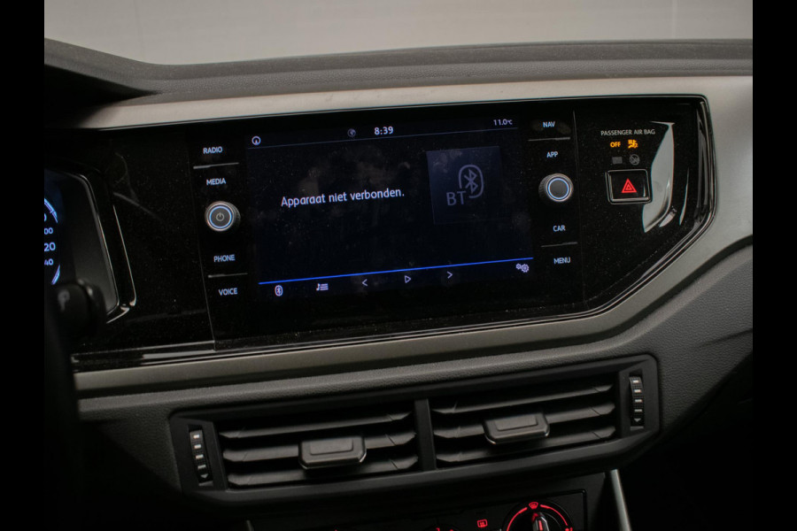 Volkswagen Polo 1.0 TSI Beats Sport (APPLE CARPLAY,NAVI,CRUISE,CLIMATE,LED,SPORTSTOELEN,LM VELGEN,NETTE STAAT)