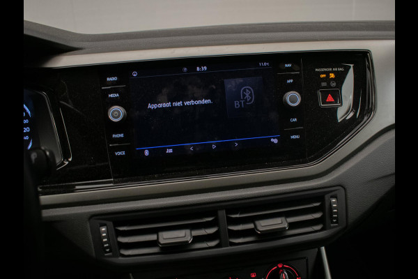Volkswagen Polo 1.0 TSI Beats Sport (APPLE CARPLAY,NAVI,CRUISE,CLIMATE,LED,SPORTSTOELEN,LM VELGEN,NETTE STAAT)