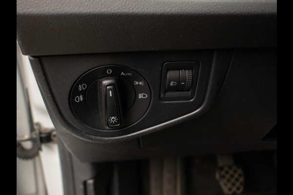 Volkswagen Polo 1.0 TSI Beats Sport (APPLE CARPLAY,NAVI,CRUISE,CLIMATE,LED,SPORTSTOELEN,LM VELGEN,NETTE STAAT)