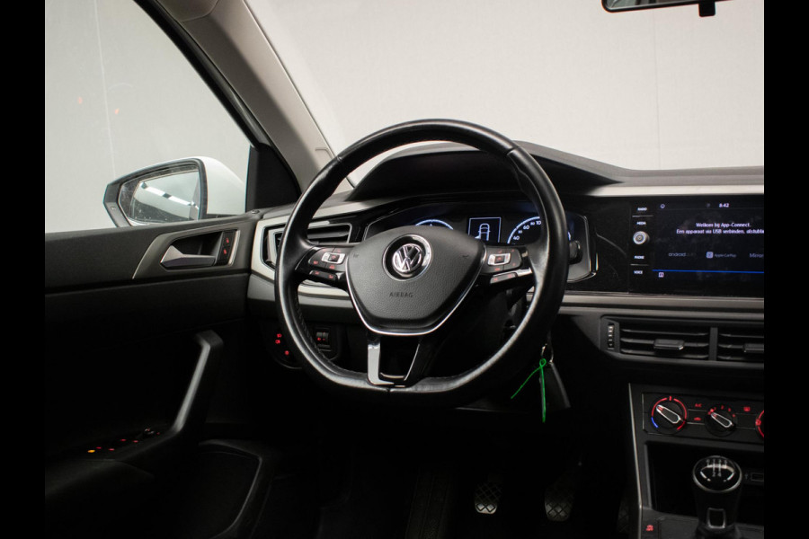 Volkswagen Polo 1.0 TSI Beats Sport (APPLE CARPLAY,NAVI,CRUISE,CLIMATE,LED,SPORTSTOELEN,LM VELGEN,NETTE STAAT)