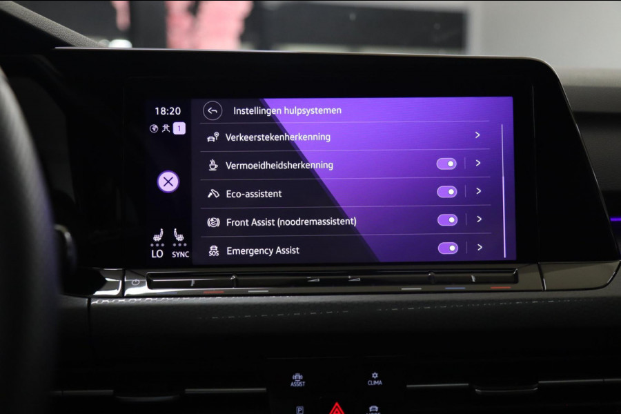 Volkswagen Golf 2.0 TSI GTI CLUBSPORT PANO/HUD/H&K/IQ/NAVI/CAM