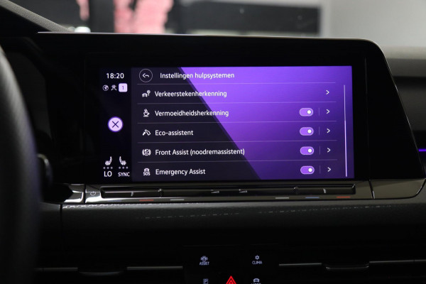 Volkswagen Golf 2.0 TSI GTI CLUBSPORT PANO/HUD/H&K/IQ/NAVI/CAM