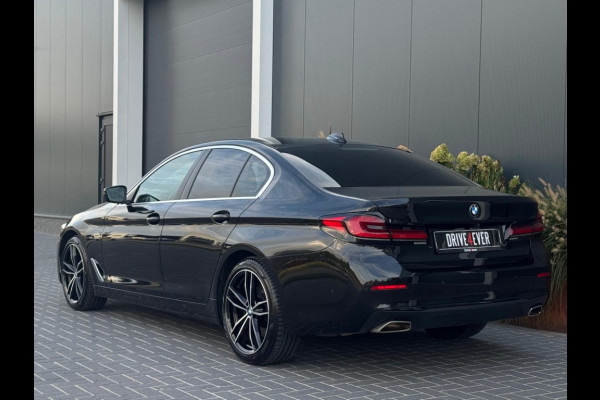 BMW 5 Serie 520i High Exe m2021 FULL SCHUIFDAK NAVI CAMERA SPORTVELGEN