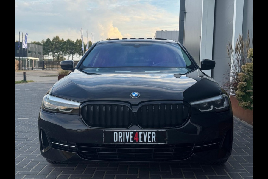 BMW 5 Serie 520i High Exe m2021 FULL SCHUIFDAK NAVI CAMERA SPORTVELGEN