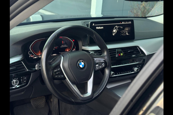 BMW 5 Serie 520i High Exe m2021 FULL SCHUIFDAK NAVI CAMERA SPORTVELGEN
