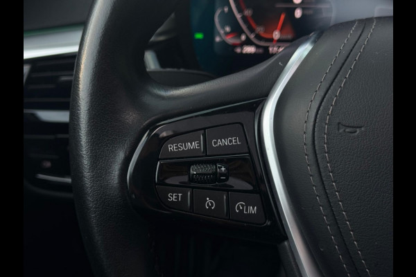 BMW 5 Serie 520i High Exe m2021 FULL SCHUIFDAK NAVI CAMERA SPORTVELGEN
