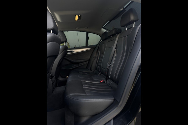 BMW 5 Serie 520i High Exe m2021 FULL SCHUIFDAK NAVI CAMERA SPORTVELGEN