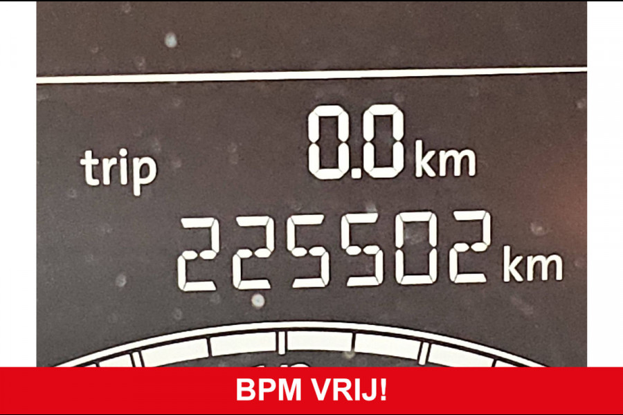 Volkswagen Transporter Kombi 2.0 TDI L2H1 Combi Personenbus BPM Vrij 9 persoons Airco Euro6 84 PK!