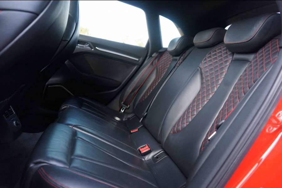Audi RS3 Sportback 2.5 TFSI Quattro Pano/DCC/ACC/B&O/Catalunya-red