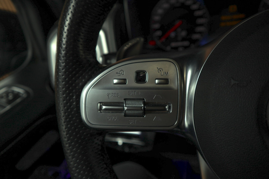 Mercedes-Benz G63 AMG Panodak Carbon Burmester Leer 360 PTS Open dak Navi Memory Stoelventilatie Stoelverwarming Climate NL auto