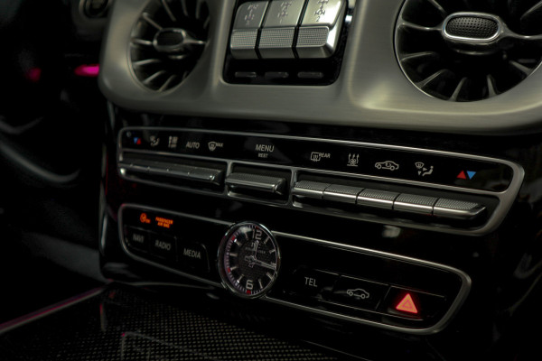 Mercedes-Benz G63 AMG Panodak Carbon Burmester Leer 360 PTS Open dak Navi Memory Stoelventilatie Stoelverwarming Climate NL auto