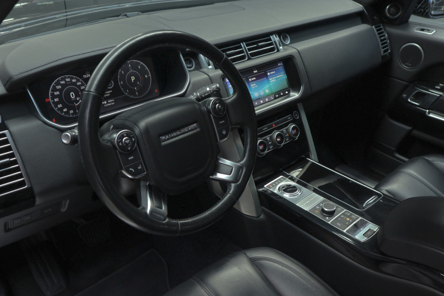Land Rover Range Rover 3.0 TDV6 HSE Black Pack Pano Meridian Carplay 22'' LM velgen Leer Navi Camera ACC Zwarte binnenhemel Climate (3-zone)