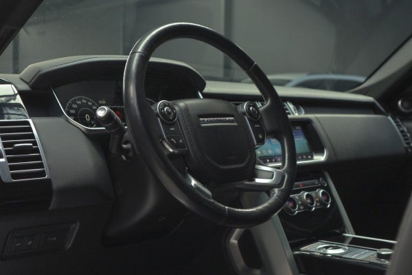Land Rover Range Rover 3.0 TDV6 HSE Black Pack Pano Meridian Carplay 22'' LM velgen Leer Navi Camera ACC Zwarte binnenhemel Climate (3-zone)