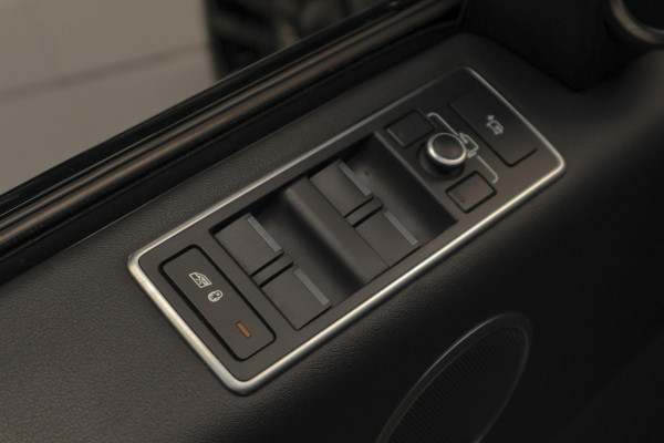 Land Rover Range Rover 3.0 TDV6 HSE Black Pack Pano Meridian Carplay 22'' LM velgen Leer Navi Camera ACC Zwarte binnenhemel Climate (3-zone)