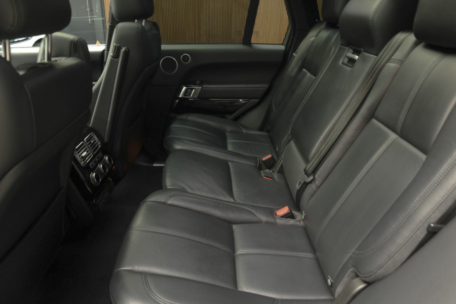 Land Rover Range Rover 3.0 TDV6 HSE Black Pack Pano Meridian Carplay 22'' LM velgen Leer Navi Camera ACC Zwarte binnenhemel Climate (3-zone)